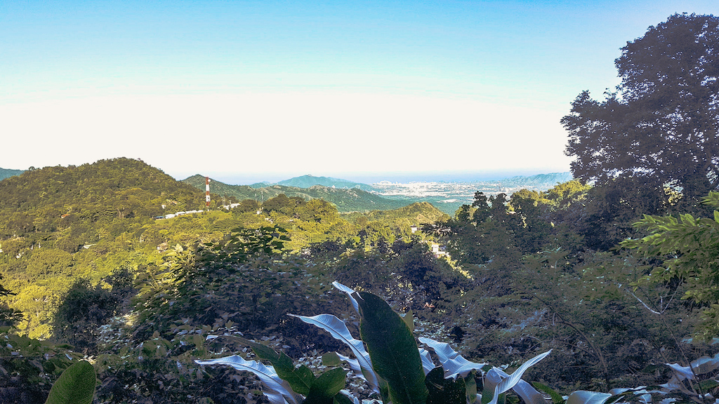 Aussicht vom Berg in Minca in die Berge und den Dschungel